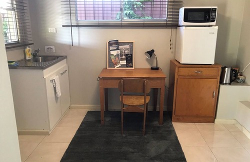 Armidale Apartment | Studio 163 - cosy self-contained studio in Armidale