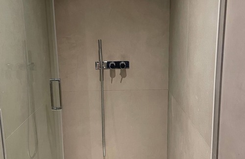 Garches Apartment | Studio 2 Adultes - Saint Cloud - Accès Direct Paris et Roland Garros