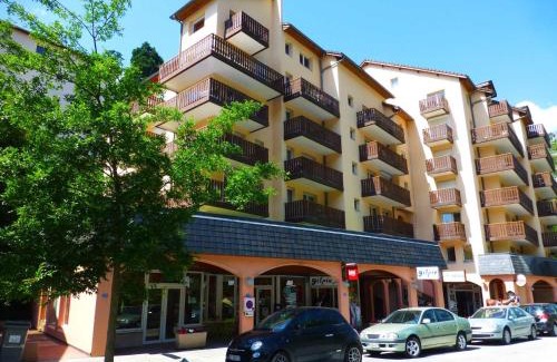 Brides-les-Bains Apartment | Studio 2* Centre Brides-les-Bains, 4 pers, Parking, Ski, Wifi - FR-1-512-215