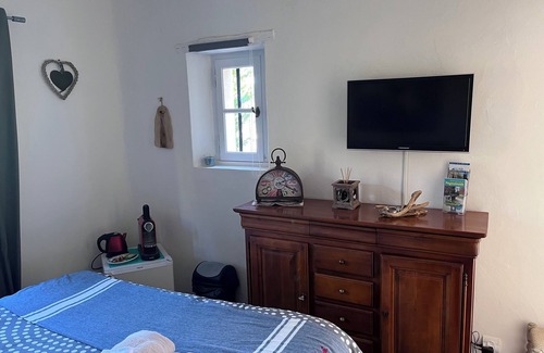 Peymeinade Bed & Breakfast | Studio 2 Personnes AU Calme A Peymeinade