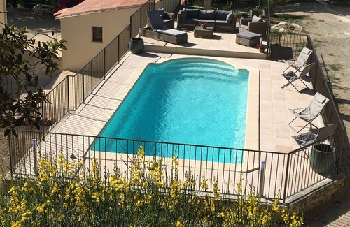 Lioux House | STUDIO 30 M² - 2 PERS. - IN THE COUNTRYSIDE - LUBERON near Gordes and Roussillon