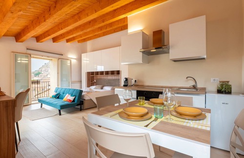 Mistretta Apartment | Studio 5' with Sea View and Private Terrace