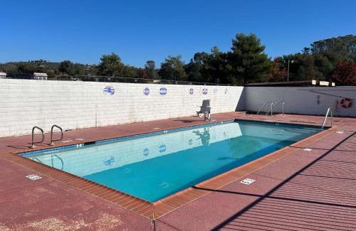 Cameron Park Hotel | Studio 6 Suites Cameron Park, CA Folsom