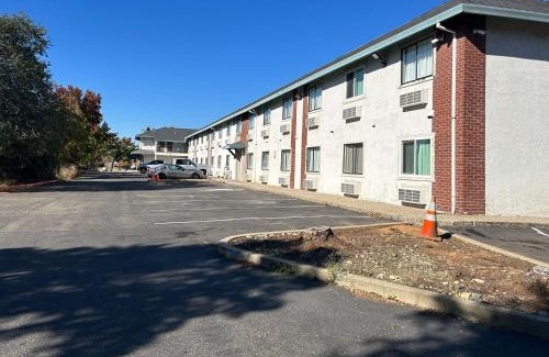 Cameron Park Hotel | Studio 6 Suites Cameron Park, CA Folsom