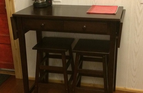 Breaux Bridge Apartment | Studio A. Katie & Steve Riley Apartment