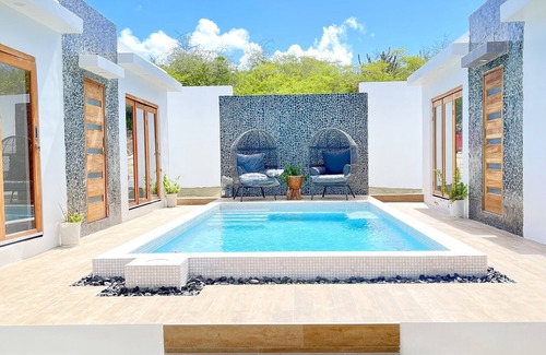 Curacao Apartment | Studio (A) with Pool open air Shower & & Bath