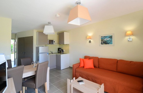 Salleles-d'Aude Apartment | Studio Abordable et Spacieux | Terrain de Tennis!