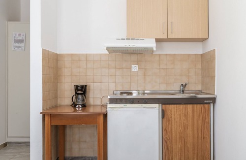 Mpatsi Apartment | Studio Apartment 'Aegeo 1' with Sea View, Wi-Fi and Air Conditioning
