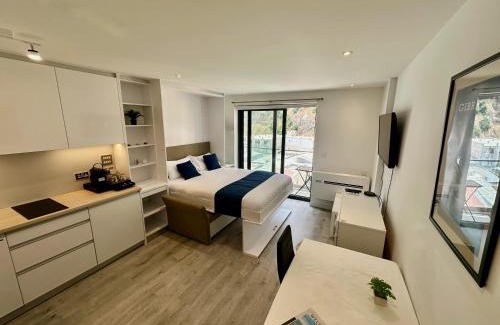 Gibraltar Apartment | Studio Apartment at the Hub - VIP Package