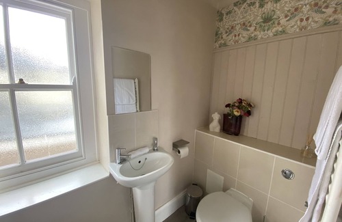 Tavistock Apartment | Studio Apartment, centre of Tavistock, Devon Four