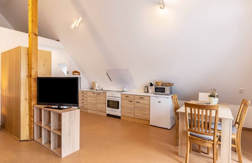 Gammertingen Apartment | Studio Apartment 'Hohenzollern' with Balcony and Wi-Fi