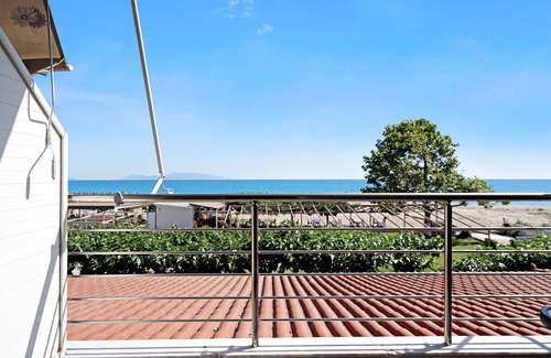 Pidima Kyras Apartment | Studio Apartment 'Iguana 3' with Sea View, Wi-Fi and Air Conditioning