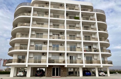 Trikomo Apartment | Studio apartment in iskele with pool and restaurants and 200 meters to sean