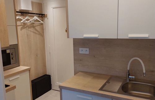 Nusle Apartment | Studio apartment in Prague, cozy, 2min from the metro station Vyšehradská