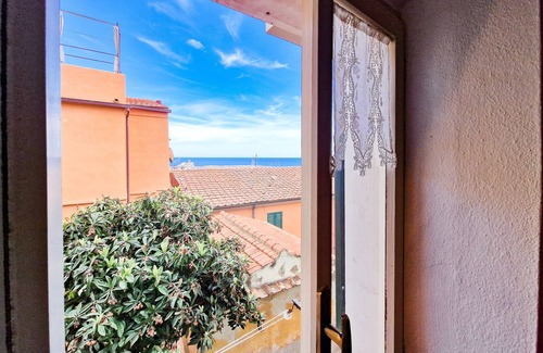Rio Marina Apartment | Studio Apartment 'Loft Patrizia' with Air Conditioning