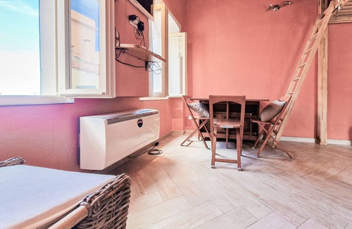 Rio Marina Apartment | Studio Apartment 'Loft Patrizia' with Air Conditioning