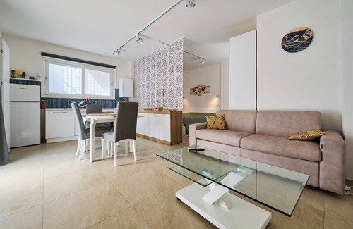 Follonica Apartment | Studio Apartment 'Mare & Pineta Mascagnihouse' with Wi-Fi and Air Conditioning