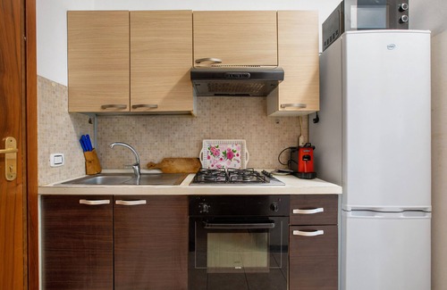 Villair-Amerique Apartment | Studio Apartment 'Monolocale Arcangelo' with Mountain View and Balcony