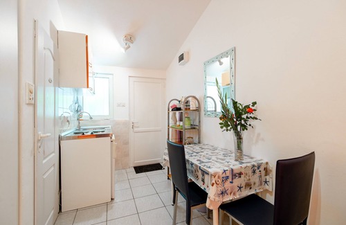 Sutomore Apartment | Studio apartment with seaview