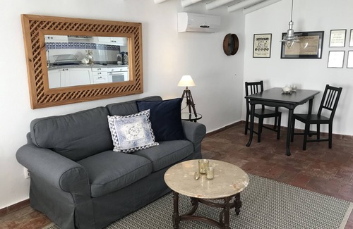 Fonte do Bispo Apartment | Studio apartment with two patios and pool
