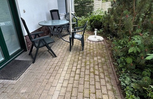 Oberhof Apartment | Studio Apartment 'Wohnung 1' with Private Terrace and Wi-Fi