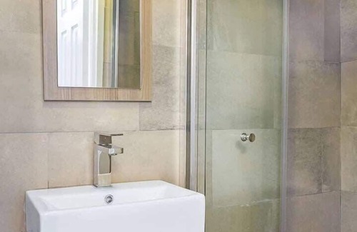 Bay Village Apartment | Studio Awaits Your Next Stay!