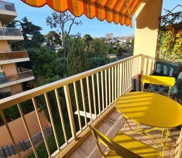 Fabron Apartment | STUDIO BALCON CALME AVEC PARKING 5mn de la MER