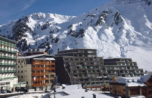 La Mongie Apartment | Studio cabin for 5 with balcony in La Mongie - Pets allowed
