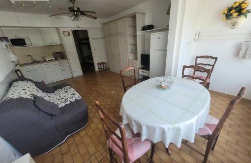 La Grande-Motte Apartment | Studio cabine au centre ville à 150m de la plage N1 66