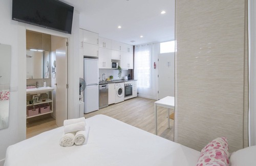 San Blas-Canillejas Apartment | Studio close to Metropolitano, airport and IFEMA