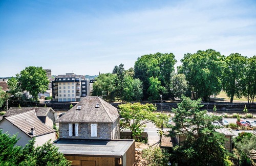 Brive-la-Gaillarde Apartment | ★ Studio Contemporain ★ Ascenseur ★ Parking ★ Vue Corrèze