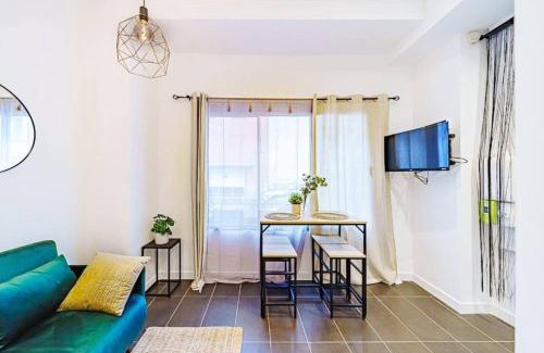 Saint Clair Apartment | Studio cosy avec mezzanine, bien équipé, Caluire