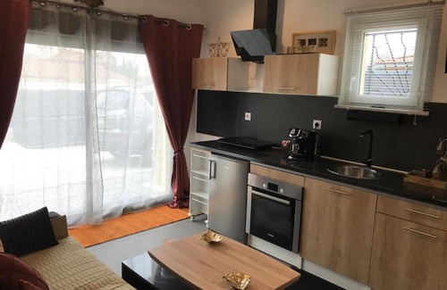 Colombier-Saugnieu Apartment | Studio Détente à 10mn de la Gare et Aéroport St Exupéry