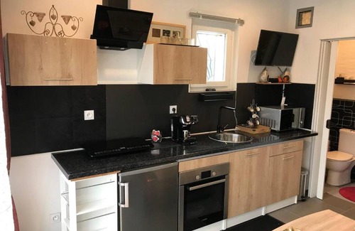 Colombier-Saugnieu Apartment | Studio Détente à 10mn de la Gare et Aéroport St Exupéry