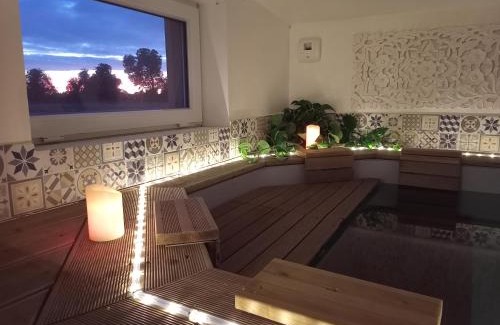 Moyaux House | Studio de charme avec piscine de relaxation