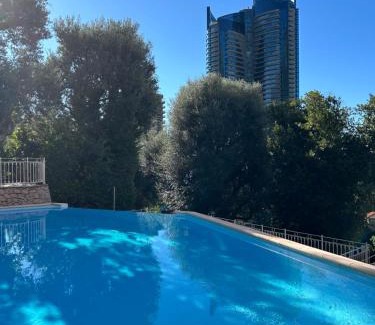 Monaco Apartment | Studio de LUXE Portes de Monaco - Vue MER - Piscine - Wifi