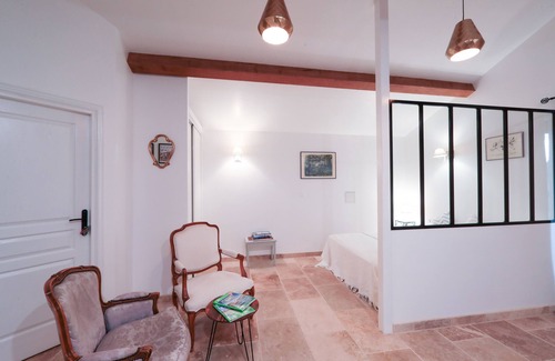 Cessenon-sur-Orb Apartment | Studio de Monet à 150m de la Rivière, Dans un Grand Parc Arboré Sans Voisinage