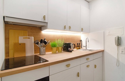Schoenwald Apartment | Studio flat Schönwald-Nest with forest view, pool, balcony and Wi-Fi