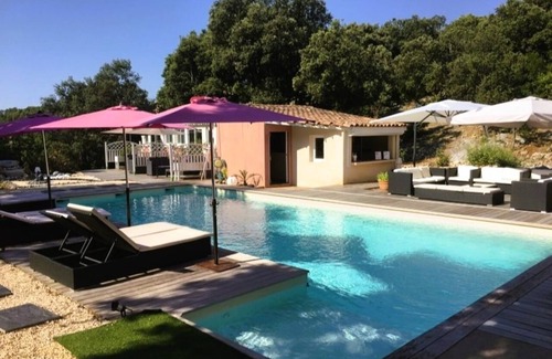 Puechabon Apartment | Studio en Chambre D'hôtes Proche de St Guilhem le Désert Avec Piscine et Jacuzzi