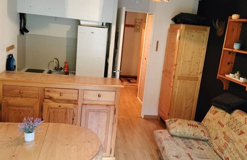 Le Sauze Apartment | Studio Enchastrayes, studio flat, 4 persons