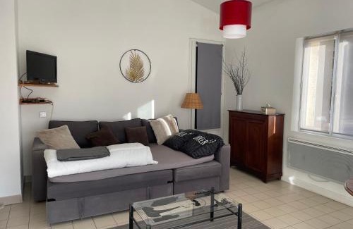 Bouc-Bel-Air Apartment | Studio entre Aix et Marseille