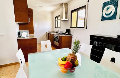 L'Hospitalet de l'Infant Apartment | Studio flat in a chalet