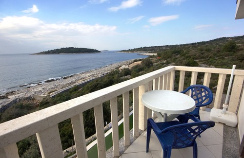 Rogoznica Apartment | Studio flat near beach Zečevo Rtić, Rogoznica (AS-8366-b)