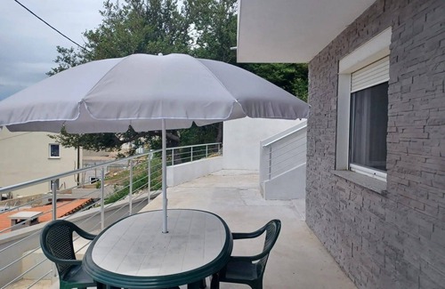 Bakarac Apartment | Studio flat with terrace Bakarac, Kraljevica (AS-21709-a)