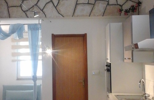 Rukavac Apartment | Studio flat with terrace Rukavac, Vis (AS-2444-c)
