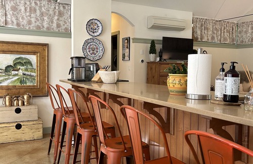 Old Lyme House | Studio Four: Country whole house with Wi-Fi, AC in Old Lyme near the CT River