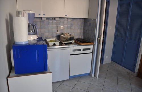 La Madrague Apartment | Studio in a residence 200 m from the beach