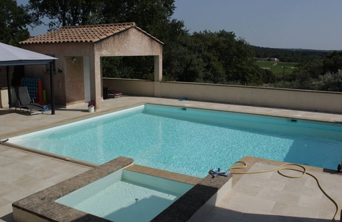 Vallabrix House | studio in a village near Uzes