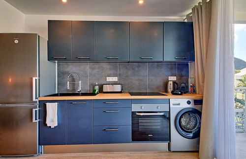 Anse Marcel Apartment | Studio in Anse Marcel with AC and Parking
