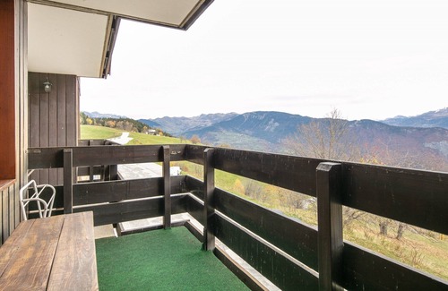 Doucy-Combelouviere Apartment | Studio in Doucy at the Foot of Ski Slopes